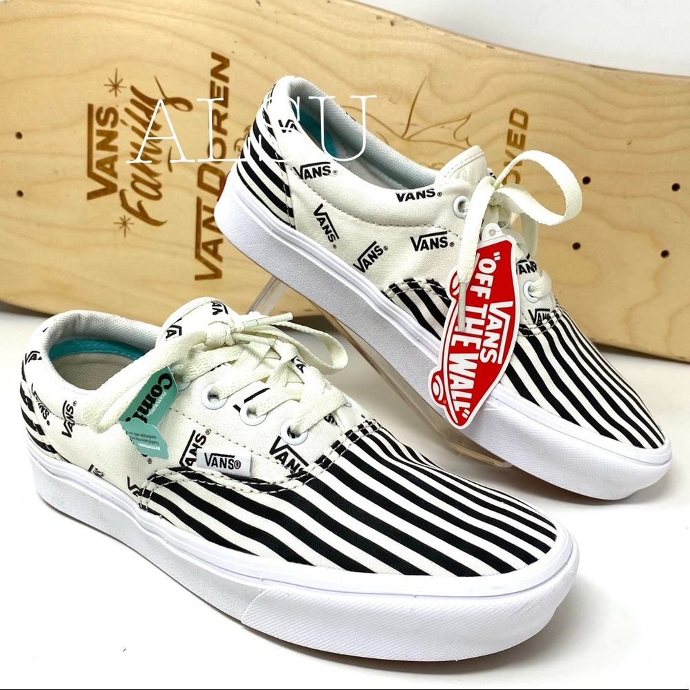 VANS Comfycush Era Pinned Black Canvas Low Women’s - Picture 3 of 8